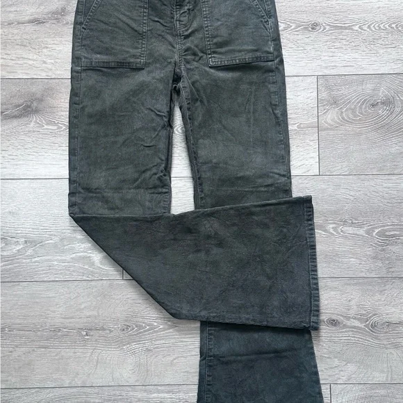 American Eagle Corduroy Super High Rise Flare Pants - Picture 6 of 15